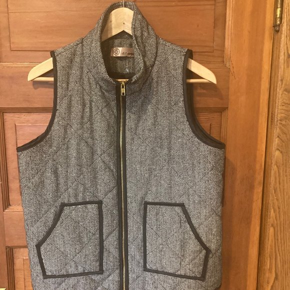E2 Clothing Herringbone Black and White Vest (Women's M) - Picture 3 of 5